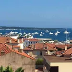 Cannes Centre Cosy Appartement Avec Mezzanine